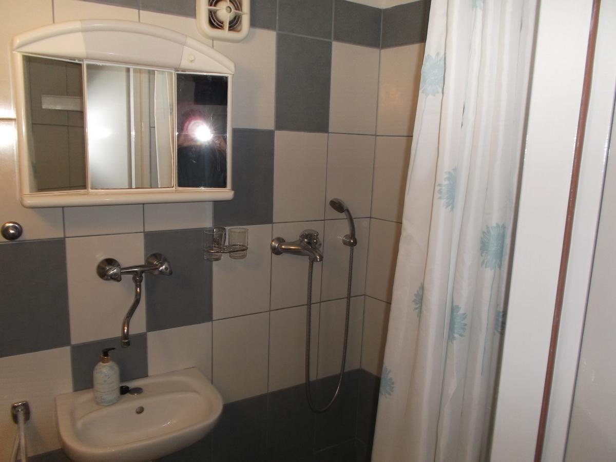 Neda Apartment مورتير المظهر الخارجي الصورة