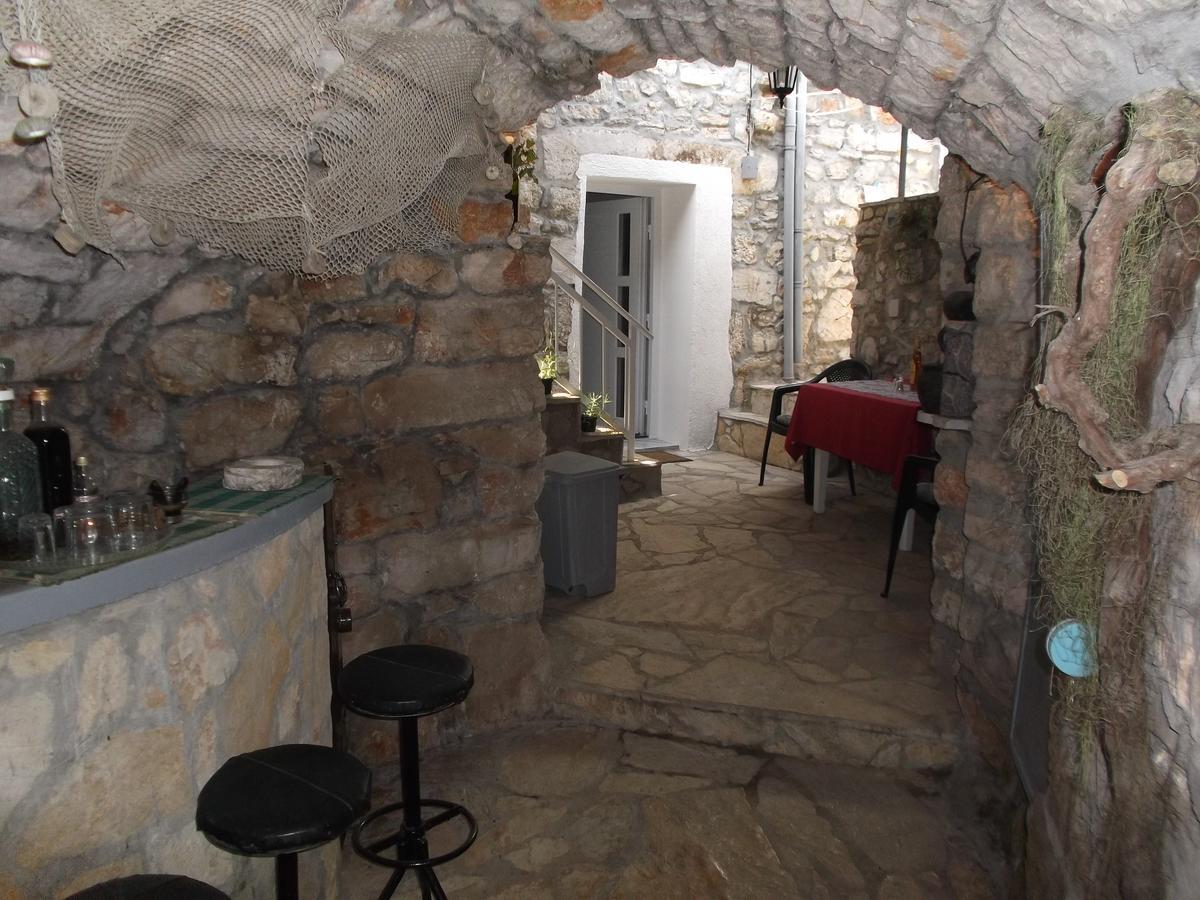 Neda Apartment مورتير المظهر الخارجي الصورة